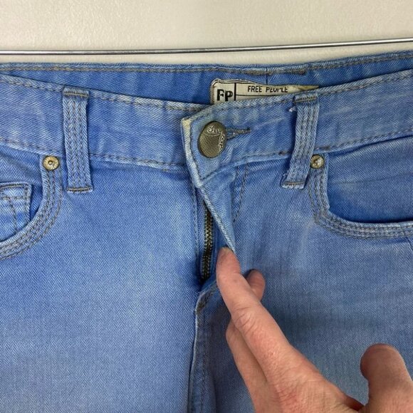 Free People High Rise Light Blue Skinny Jeans Size 24 Denim Zipper Fly Boho Jean - Picture 6 of 13